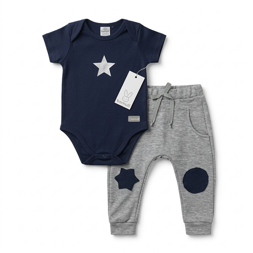 Conjunto Body con Pantalón tipo Canguro y Parches (Niño)